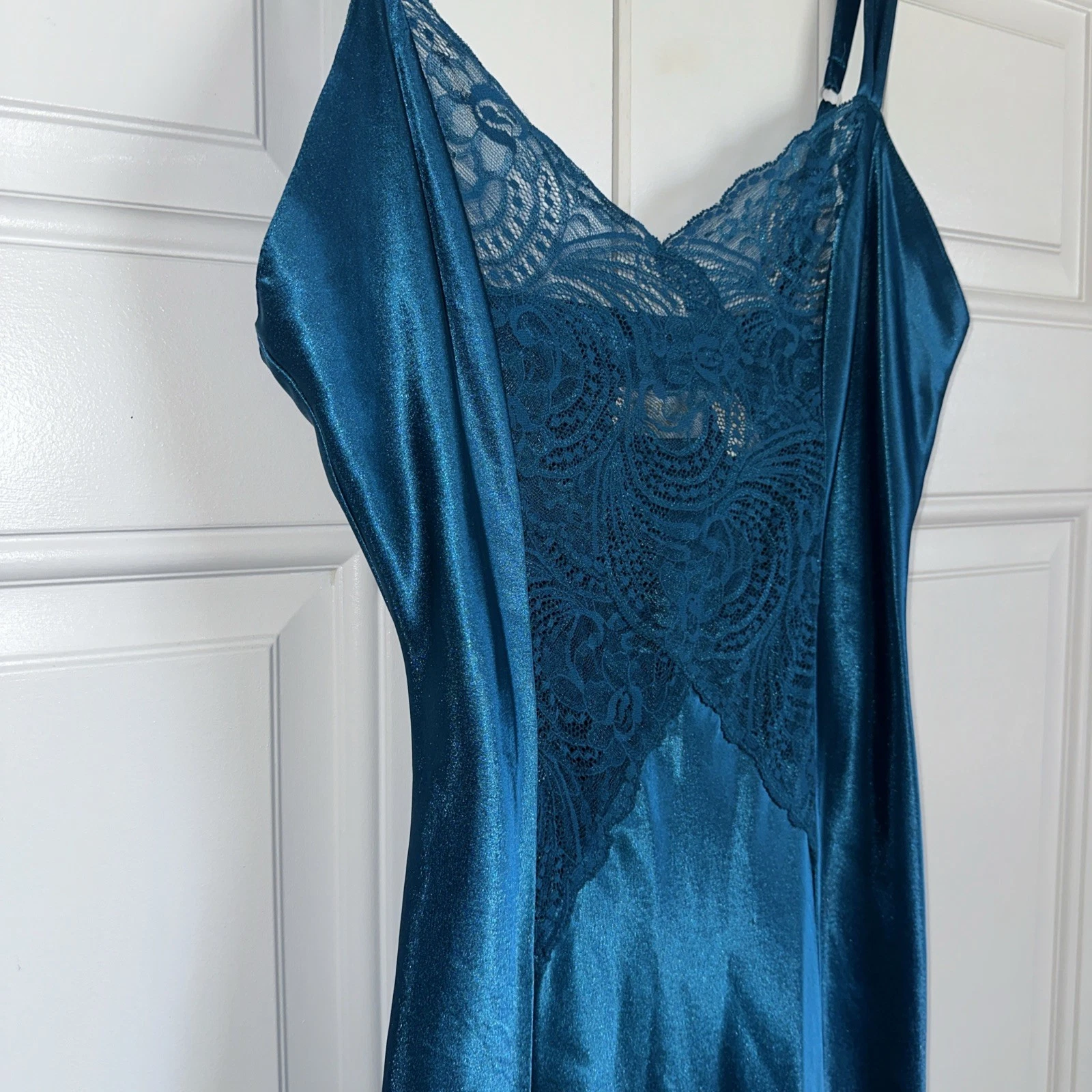 UNDERCOVER Camicia da notte lunga vintage anni 90 Victoria’s Secret slip dress etichetta oro acqua Y2K pizzo