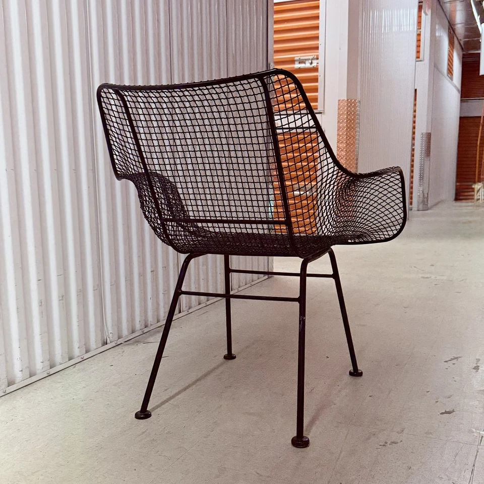 Стул для отдыха на открытом воздухе Sculptura черный сетчатый | DWR | Russell Woodard - Изображение 4 из 4