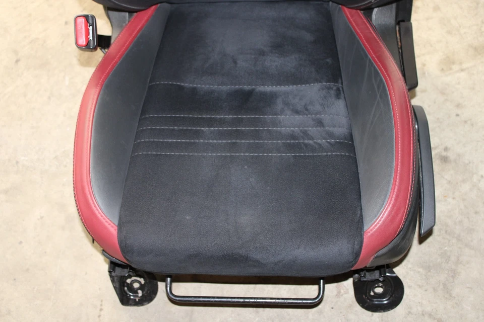 Juego completo de asientos Subaru WRX STI 2015-2021 OEM NE111 Foto 4 de 4