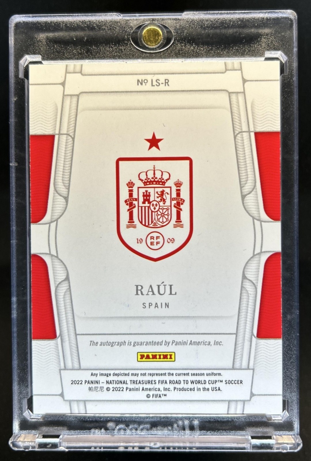 2022-23 National Treasures Road to World Cup Raul Legendary Signatures Auto #/99 view 2