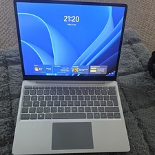 Microsoft Surface Go 2 Laptop Intel i5 11th Gen 8GB 128GB - Win  11 with charger