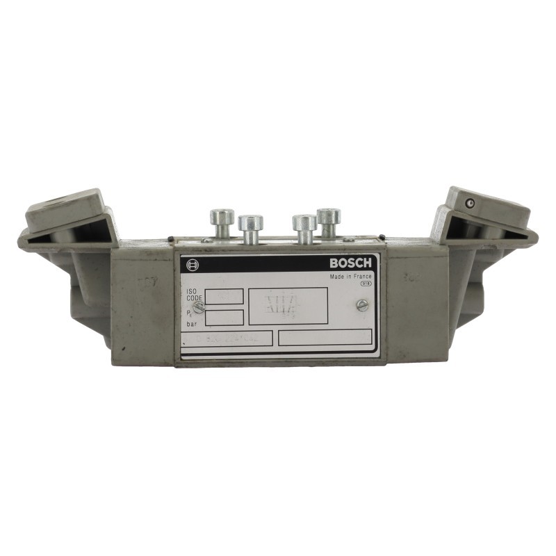 Bosch Control Valve/ Distributeur 0820224042 (B231)