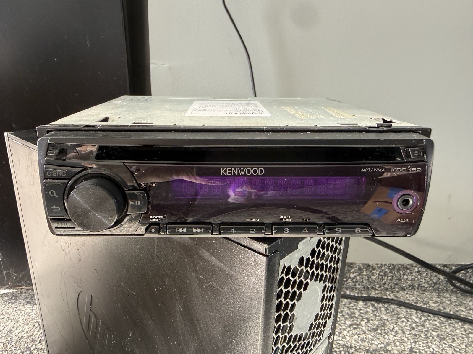 KENWOOD KDC-152 CAR STEREO
