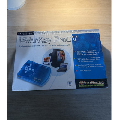 AVerMedia iAVerKey ProDV Blue Media Streamer Box VGA S-Video Composite 1280x1024
