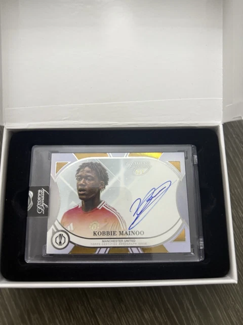 2025 Topps Dynasty UCC Kobbie Mainoo Autograph GOLD parallel 1/1 ONE OF ONE