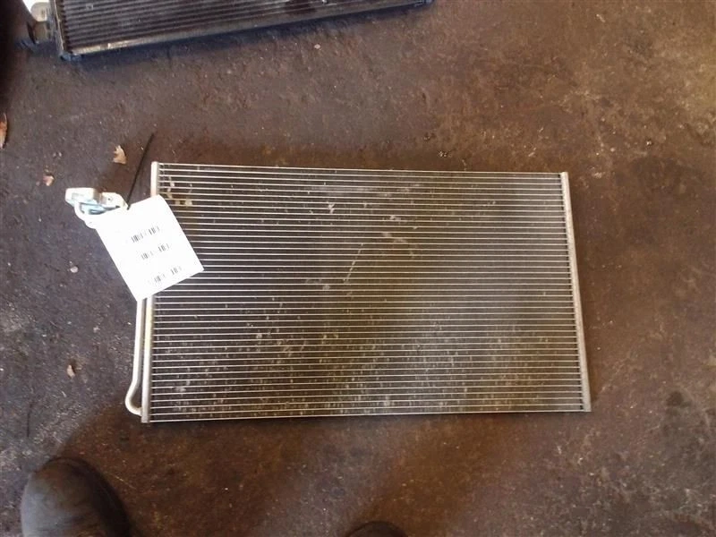 Condensador CA C70 compatível com 06-13 VOLVO 70 SERIES 243184 - Imagem 2 de 4