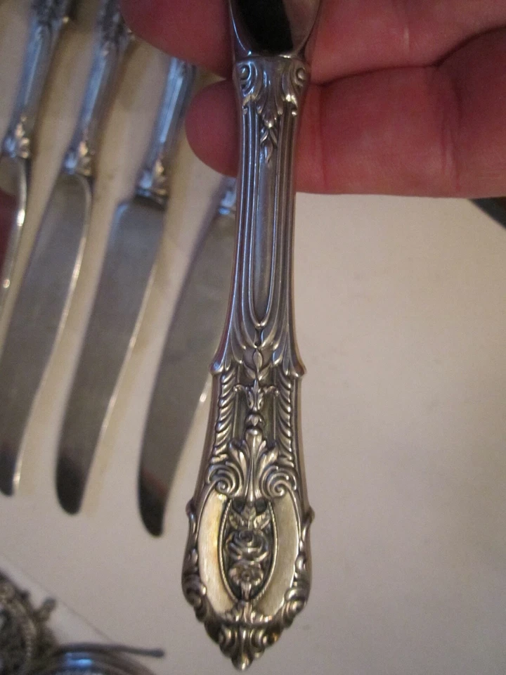 CUCHILLOS WALLACE PLATA ESTERLINA CUBIERTOS 9 3/4" LOTE DE 6 - 72g CADA CUCHILLO - OFC3 Foto 3 de 3