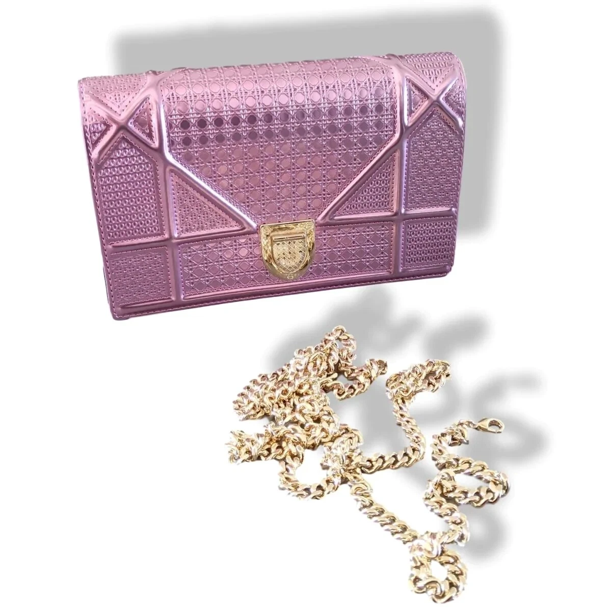 Christian Dior Light Pink Diorama Micro Cannage Medium Bag – The Closet