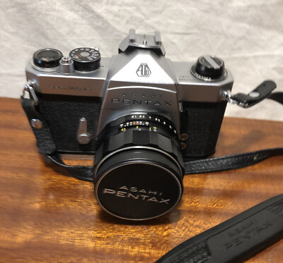Vintage Asahi Pentax Spotmatic SP 35mm Film Camera & 55mm f1