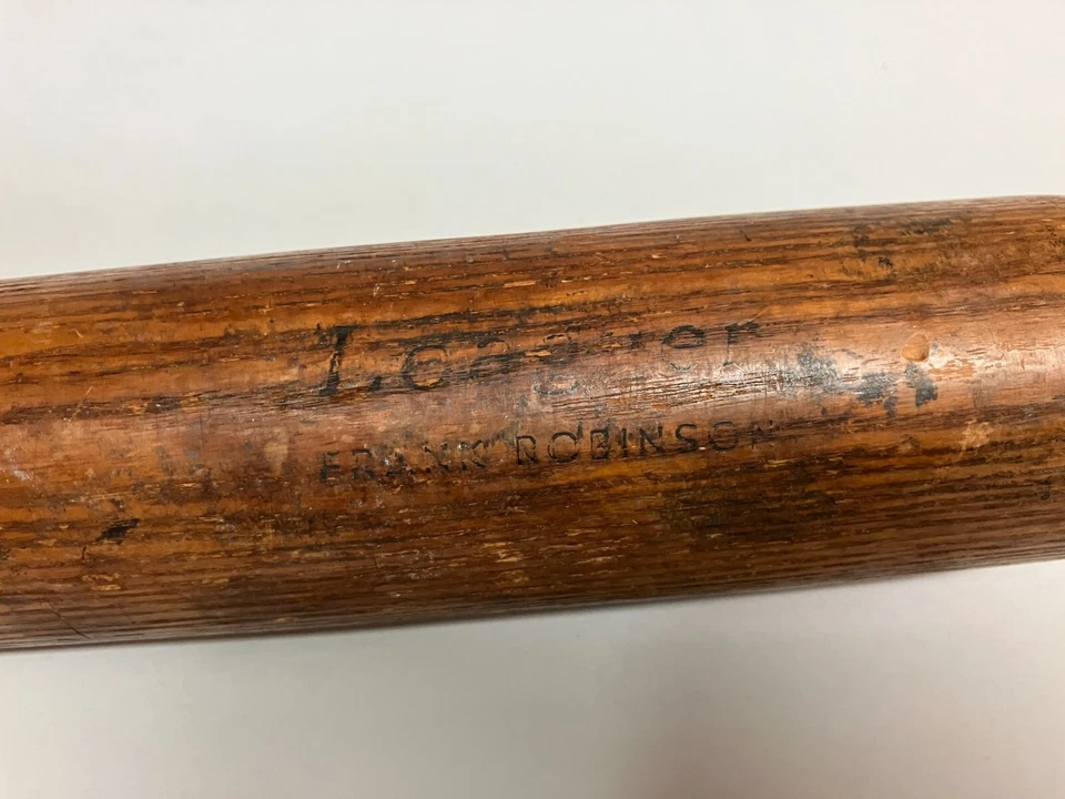 Frank Robinson 1527 "It's a Louisville" Slugger 33 英寸全尺寸 Leaguer 球棒 — 第 2/4 张图片