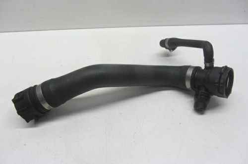 BMW E82 E81 E87 120d Kühlwasserschlauch Schlauch  Zylinderkopf Kühler 7796869