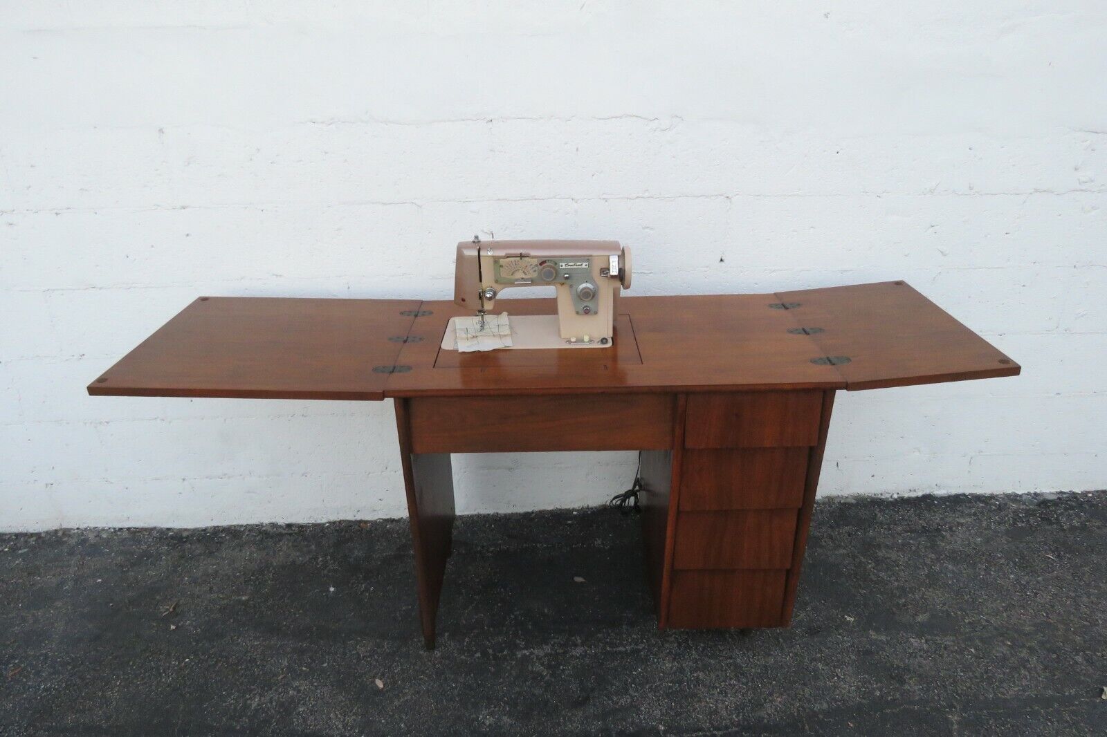 Antique Chair & Sewing Machine Desk – Giving It Away Today