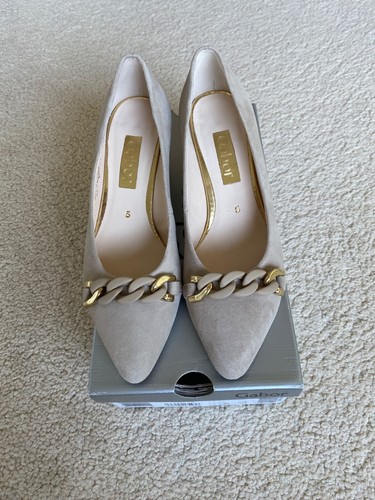 Gabor Size 5 Court Shoes Keera Desert Suede With Chain Detail Classic Footwear