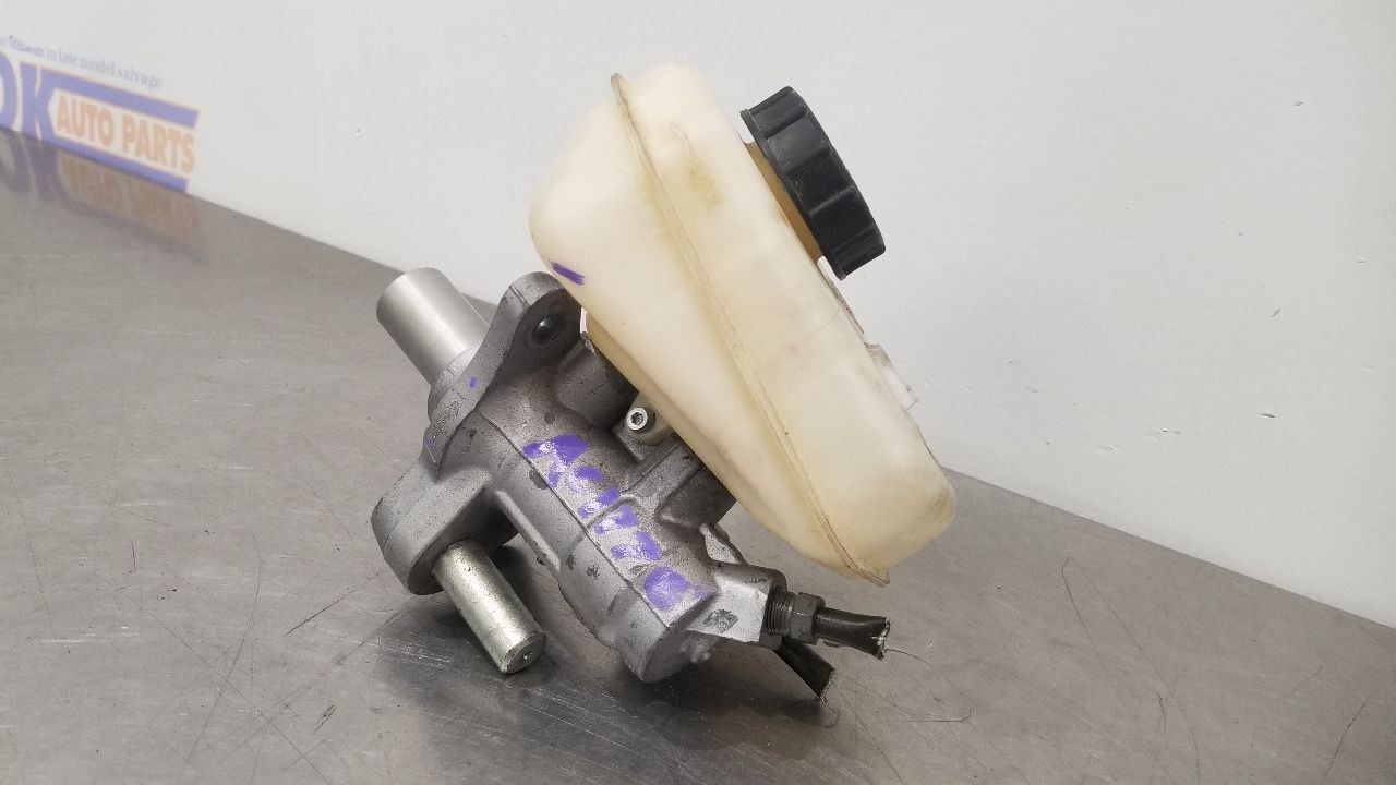 11 MERCEDES BENZ SLS AMG C197 BRAKE MASTER CYLINDER