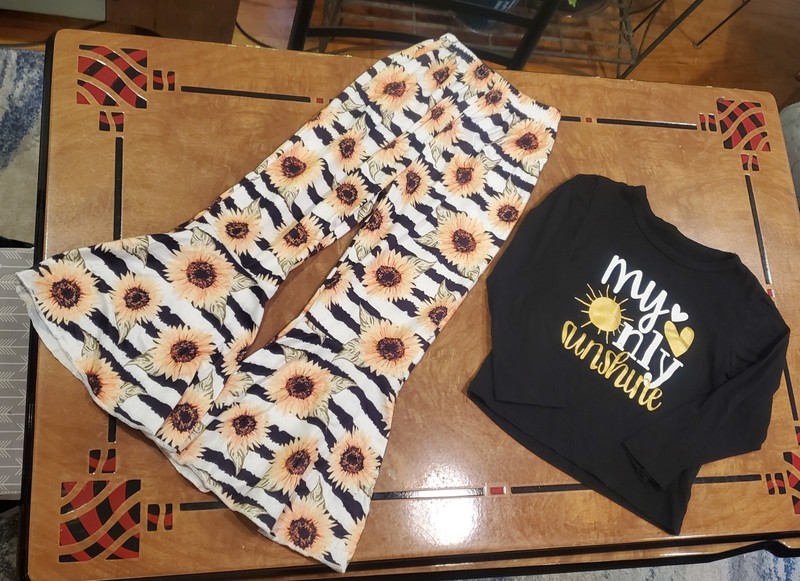 Girls Sunflower Outfit  Size 120 Us 5/6