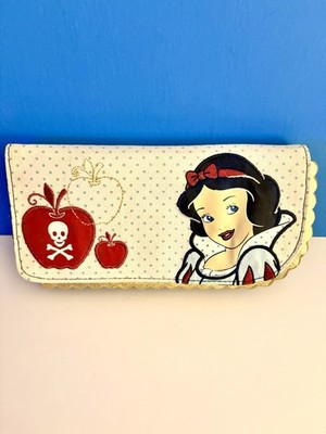 Loungefly Disney Snow White Wallet Poison Apple Design Good Condition 