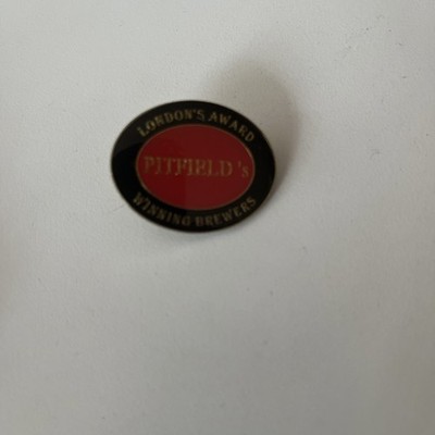 Pitfield's London Brewery Pin Anstecker - ''London's Award Winning Brewers'' (B387)