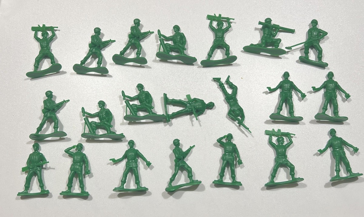 Disney Pixar Toy Story Army Men Classic Toy Soldiers Plastic Lot