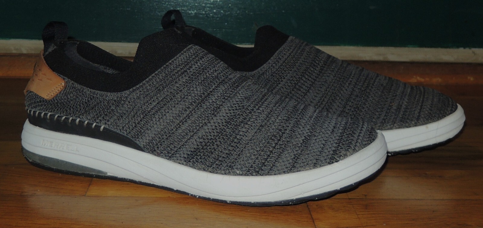 Merrell maglia slip on donna taglia 9 5 M grigio suole Vibram ottime condizioni