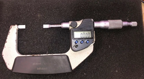 MITUTOYO DIGITAL BLADE MICROMETER 25-50MM 0.001MM NO. 422-231