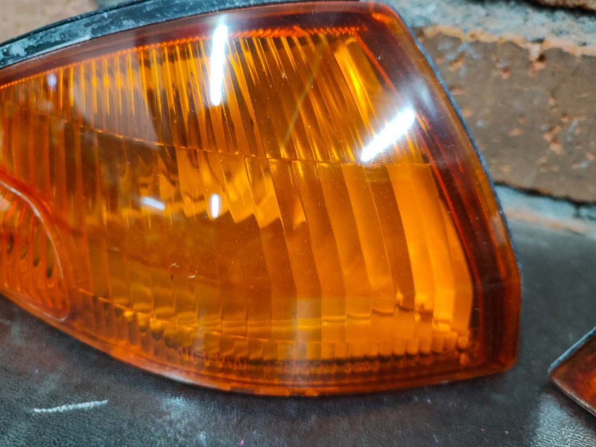 GENUINE Nissan Skyline R32 BNR32 GTT GTS AMBER Front Indicator