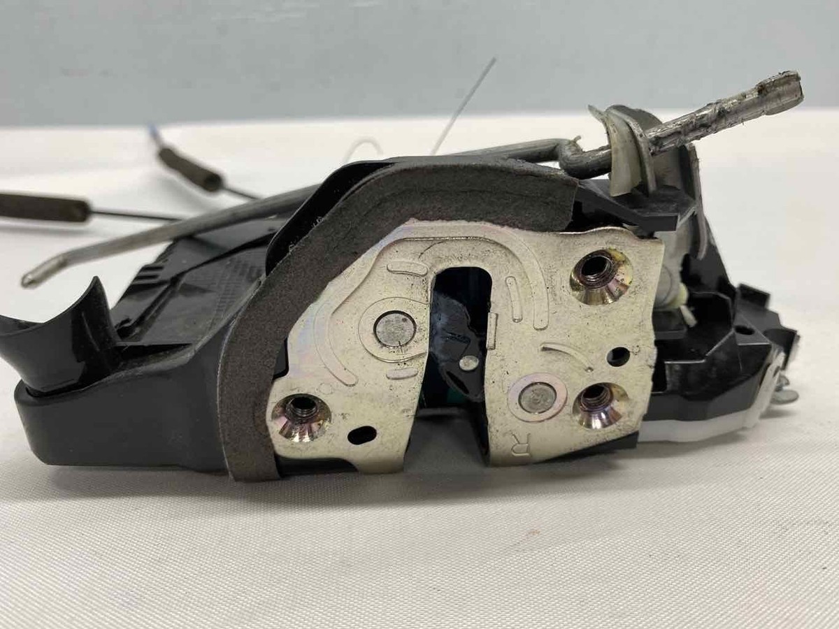 Front Door Latch SUBARU XV CROSSTREK Right 22 | eBay