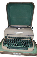 Remington QuietRiter Typewriter Portable Case Miracle Tab Vintage  thumbnail
