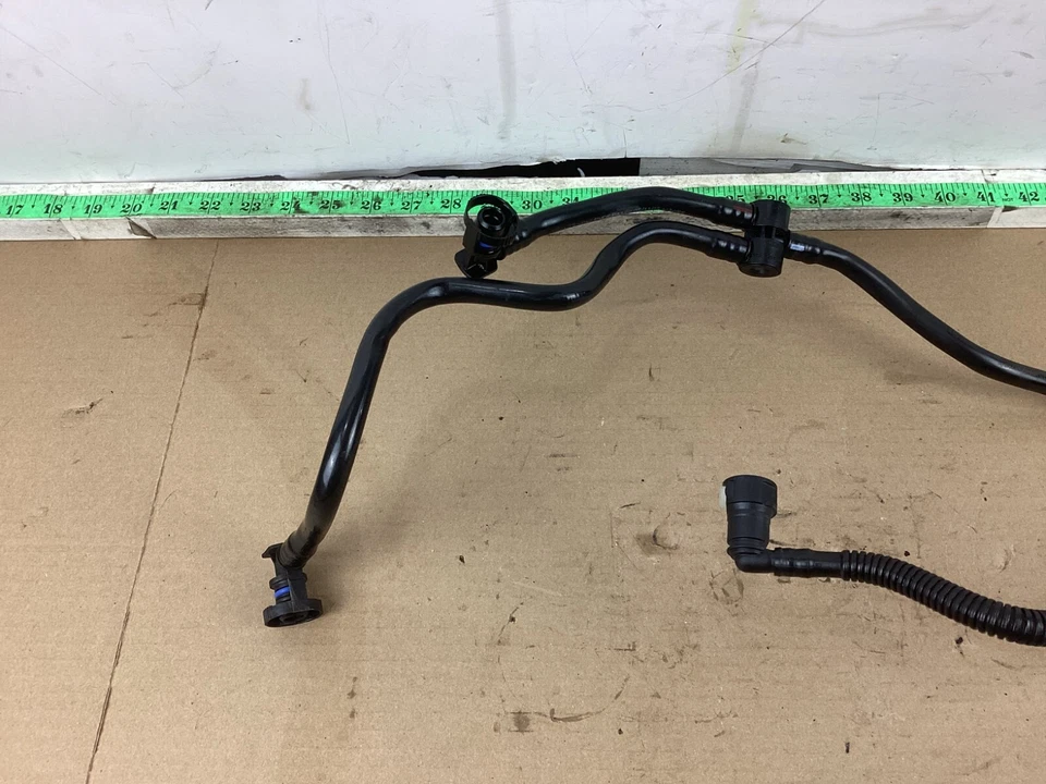 Mangueira de conexão 2013-2018 Volkswagen Jetta VAG 04E133366C fabricante de equipamento original - Imagem 2 de 4