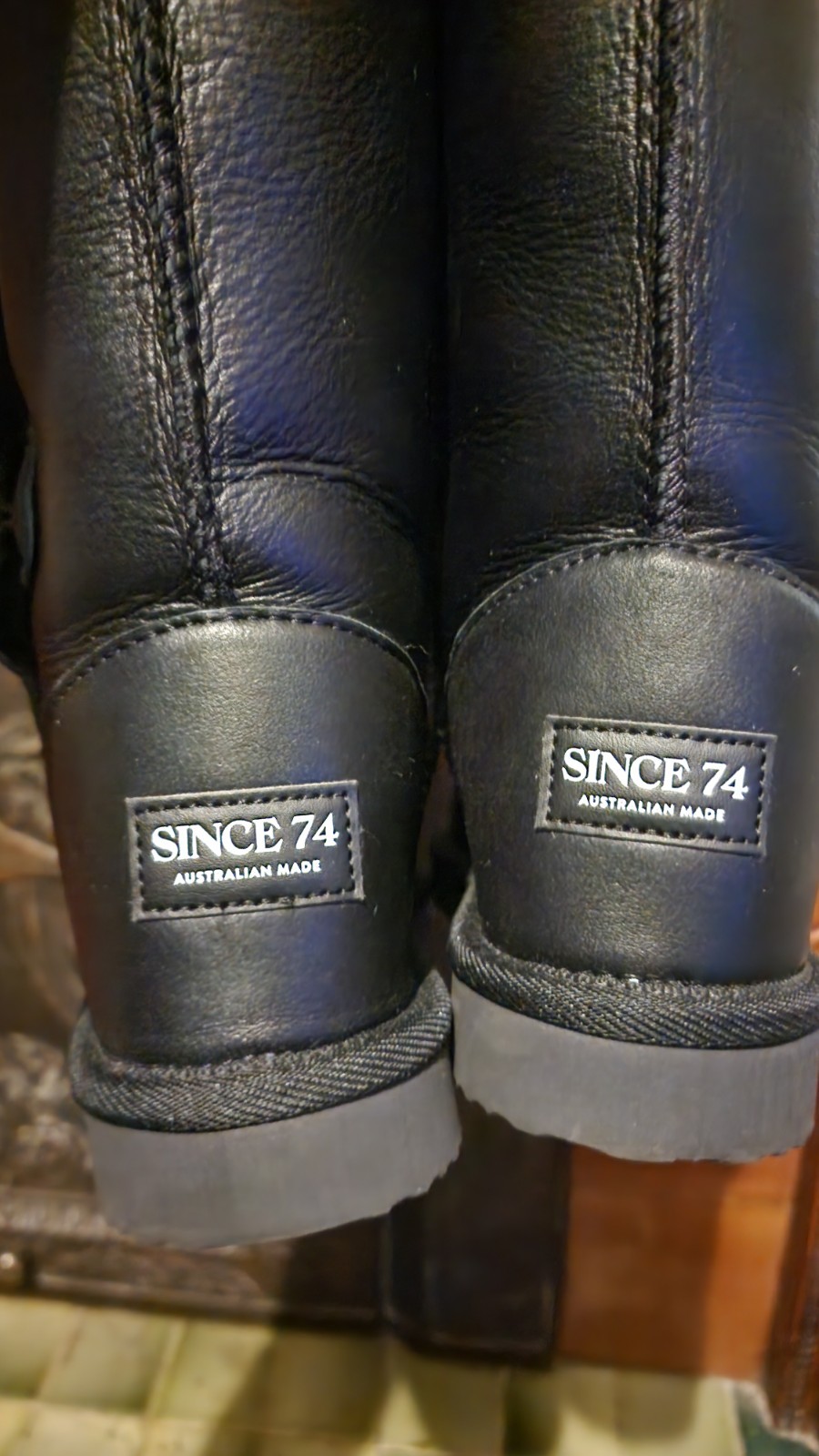 Ugg SINCE 74  Handmade Austrailian Burleigh Button Triple Nappa New Never Worn image 4