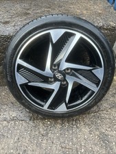HYUNDAI I10 16” SINGLE ALLOY WHEEL 195/45/16 TYRE NO GOOD