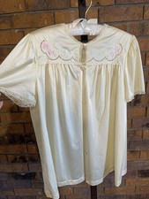 Vintage Vanity Fair Peignoir Bed Jacket Size Med Made In USA Butter Yellow