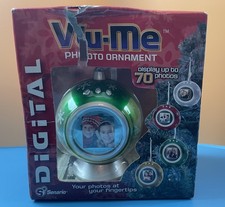 Vu-Me Digital Photo Christmas Ornament- Green-Displays 70 Photos Never Used