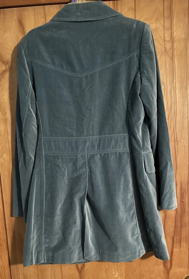 ВИНТАЖНЫЙ OASIS СИНИЙ БАРХАТ ДВОЙНОЙ ГРУДЬЮ ЖЕНЩИН SZ 8 С ПОДКЛАДКОЙ ДЛИНА ДО КОЛЕНА - Изображение 2 из 4