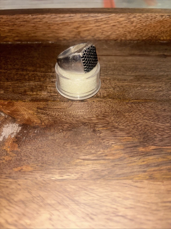 Anillo grande de plata de ley moissanita negra para hombre (leer) Foto 3 de 4