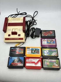 Nintendo AV Famicom Console NES Japan + 8 Games Super Mario Donkey Kong Xevious