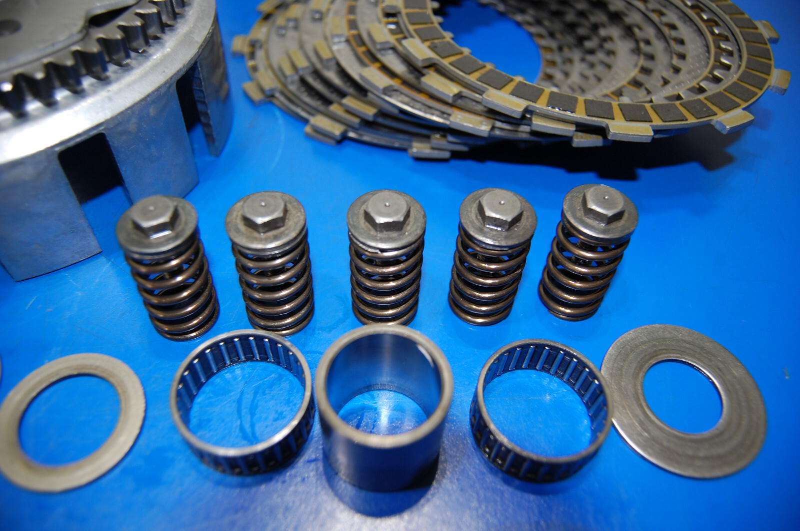 2000 9901 KX250 OEM CLUTCH HOUSING HUB PRIMARY DRIVEN GEAR BASKET