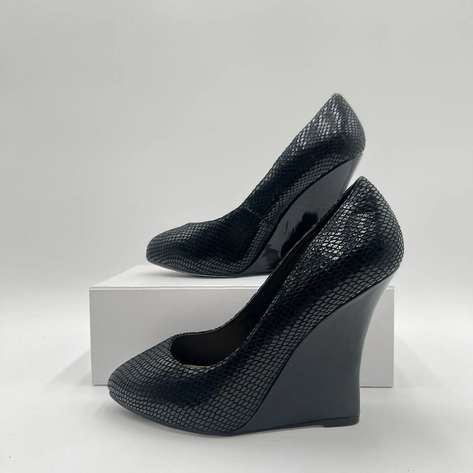 Zapatos H By Halston para mujer brillantes piel de serpiente tacones negros talla 6B Foto 3 de 4
