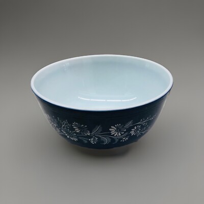 Vintage PYREX #403 Colonial Mist Mixing Bowl Blue With White Flowers 2. ...