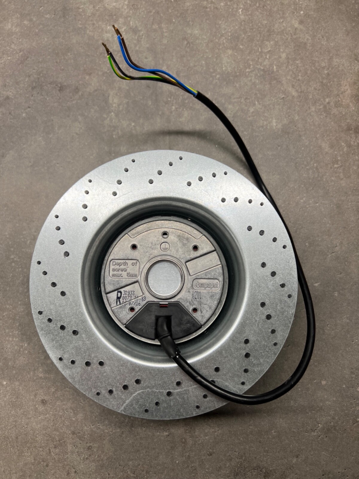Ventilateur centrifuge ebm-papst évacuer la chaleur des armoires électriques 230V - 2