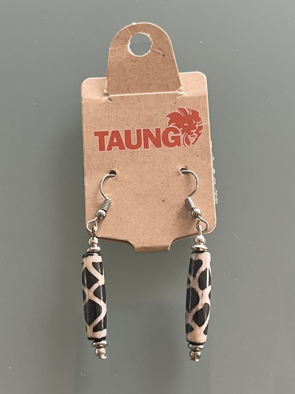 NWT 2 African Handmade Maasai Tribal Dangle Earrings Bohemian Black White Bone