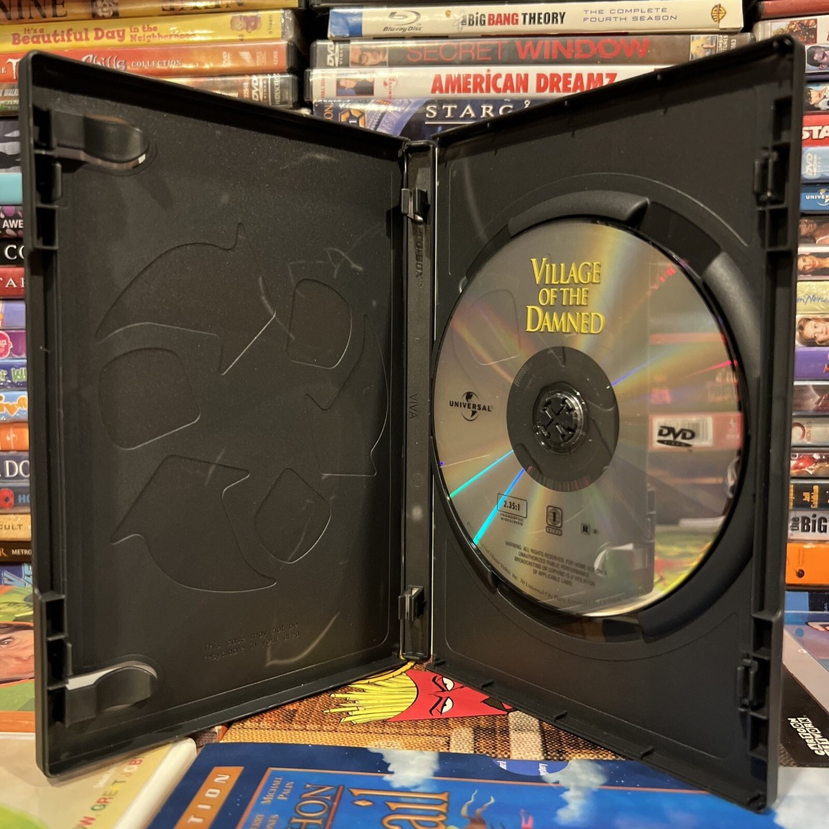 Village of the Damned 1995 DVD Chris Reeve Kirstie Alley John