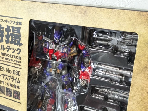Kaiyodo SCI-FI Revoltech No.030 Optimus Prime Dark of The Moon 5.5" TRANSFORMERS - Picture 24 of 24