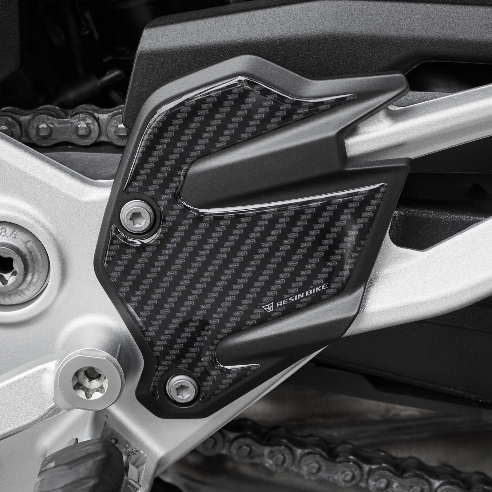BMW F 900 XR Protezioni Piastra Battitacco Adesivi Resinati 3d moto compatibili