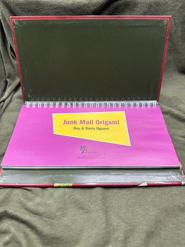 JUNK MAIL ORIGAMI By Duy Nguyen & Tramy Nguyen - 2008 - Very Good condition. - Picture 8 of 21