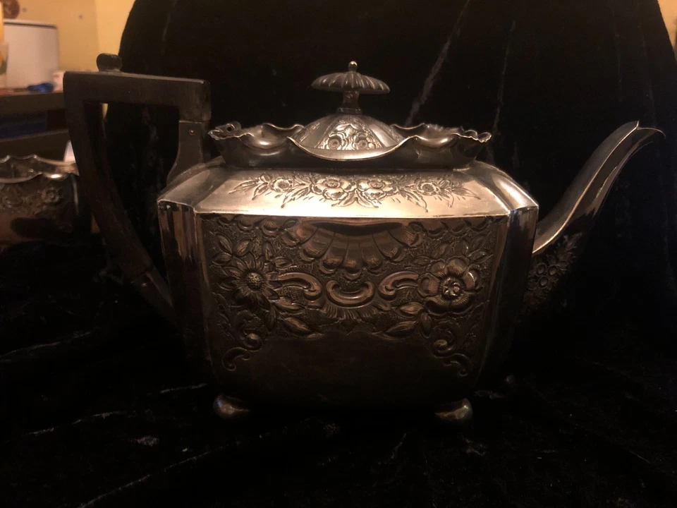 Gilmour and Watson antique silver plated tea set (approx 1920s) - Image 3 of 4