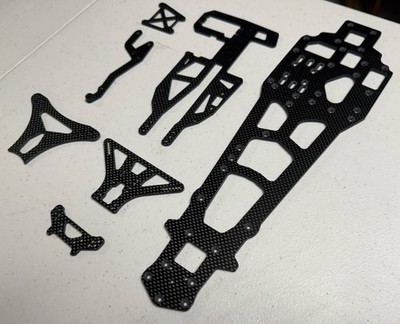 HPI Super Nitro RS4 Carbon Fiber Chassis Cross Reproduction WITH EXTRAS!!