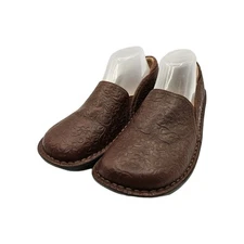Alegria by PG Lite Sz 10/41 Women’s Brown Embossed Leather Floral Slip-On Clogs