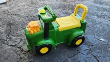John Deere Johnny Tractor Ride-On Vehicle Toy w/ Light/Sound Kids/Children 12m 
