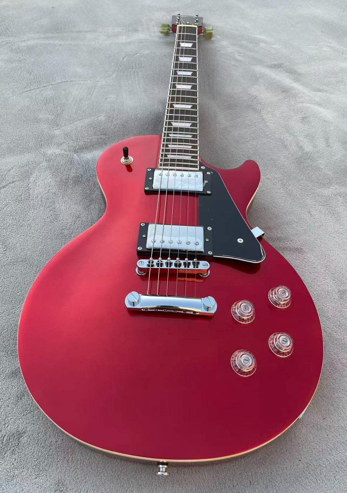 Modern 6 Strings Electric Guitar Bone Nut Glossy Metal Red Finished Solid Body