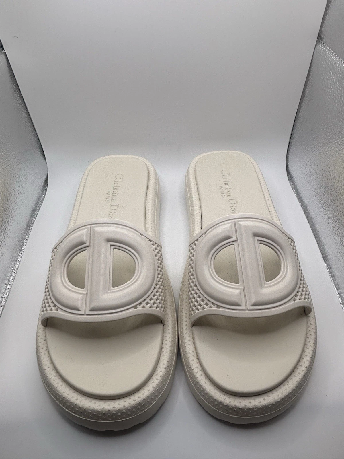 Dior Slides caoutchouc blanc cassé taille 38 US 8 